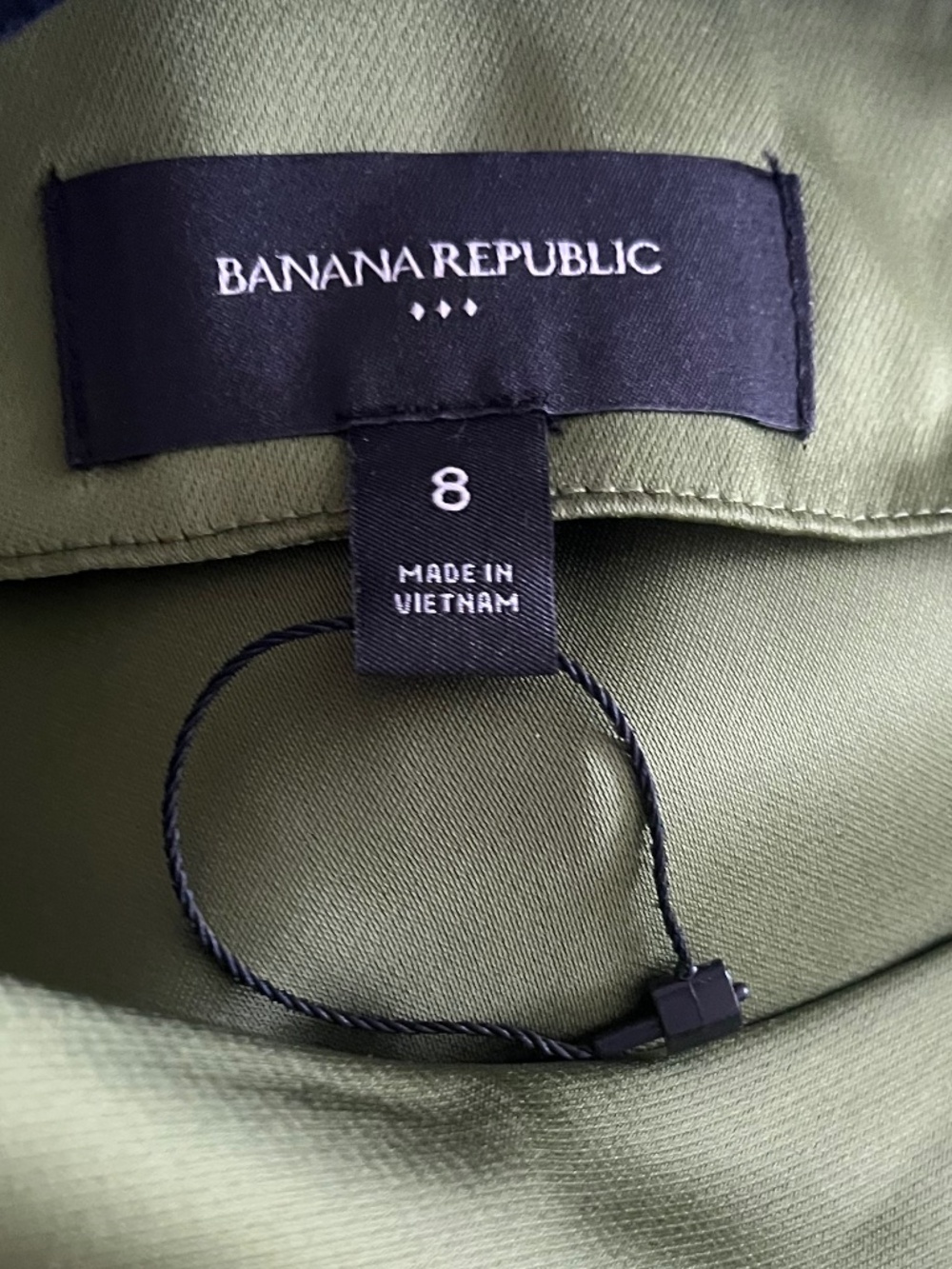 Banana Republic Midi Dress - Green Satin - Size 8 - NWOT - Picture 2 of 6